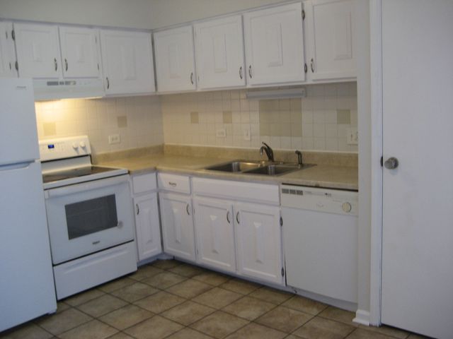 1424 CAROL Court 3A, Palatine, IL 60074