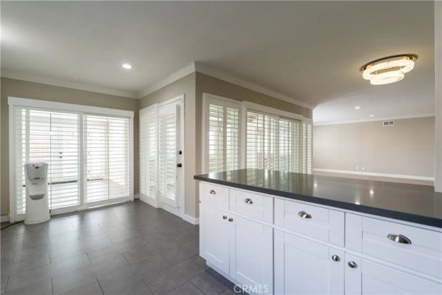 17200 Willard, Lake Balboa, CA 91406