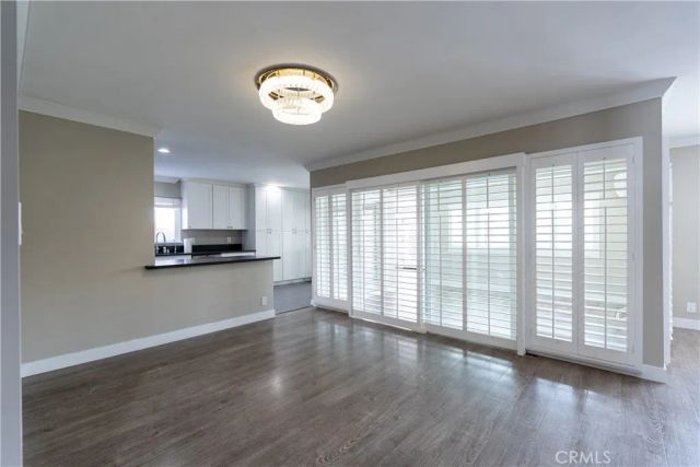 17200 Willard, Lake Balboa, CA 91406