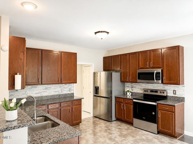 2916 Smooth Stone Trail, Raleigh, NC 27610