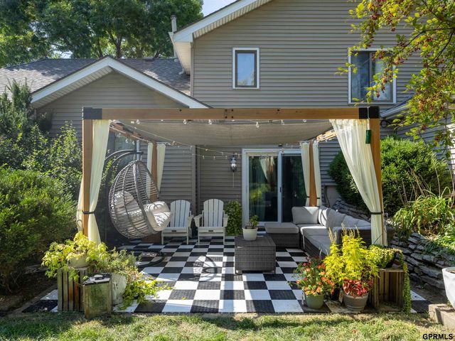 1823 S 155 Avenue, Omaha, NE 68144