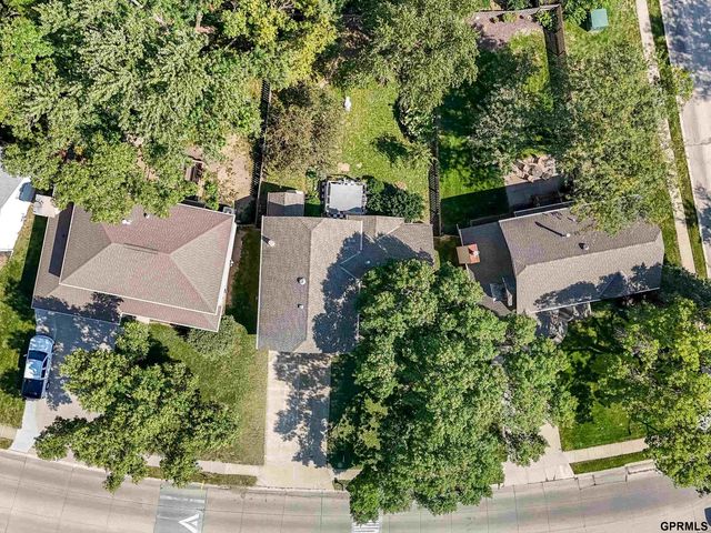 1823 S 155 Avenue, Omaha, NE 68144