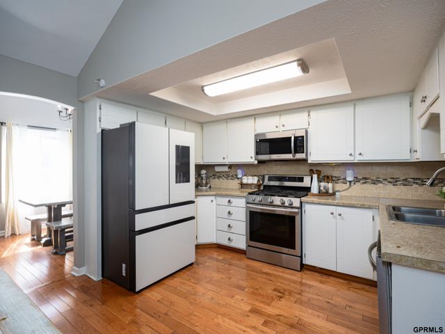 1823 S 155 Avenue, Omaha, NE 68144