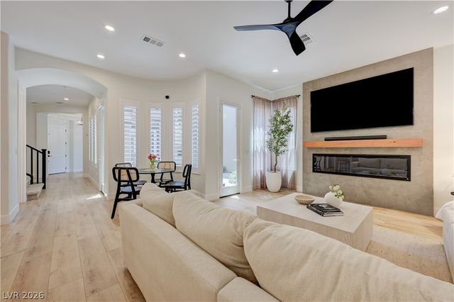 11337 Corsica Mist Avenue, Las Vegas, NV 89135