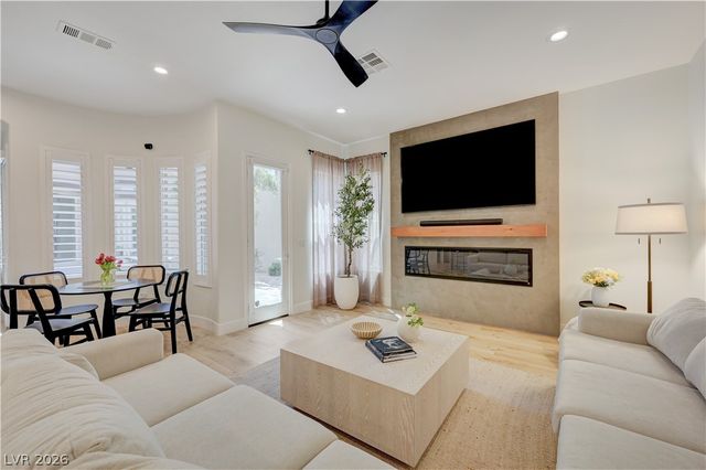 11337 Corsica Mist Avenue, Las Vegas, NV 89135