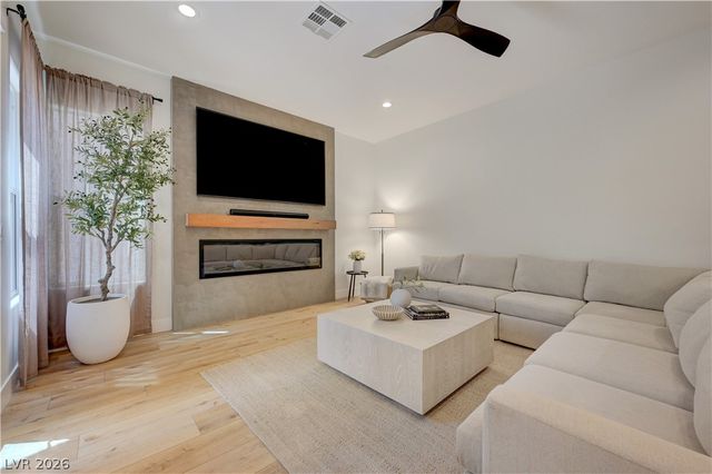 11337 Corsica Mist Avenue, Las Vegas, NV 89135