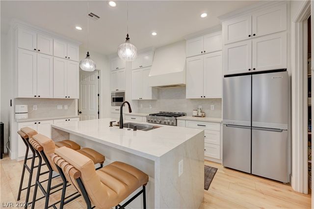 11337 Corsica Mist Avenue, Las Vegas, NV 89135