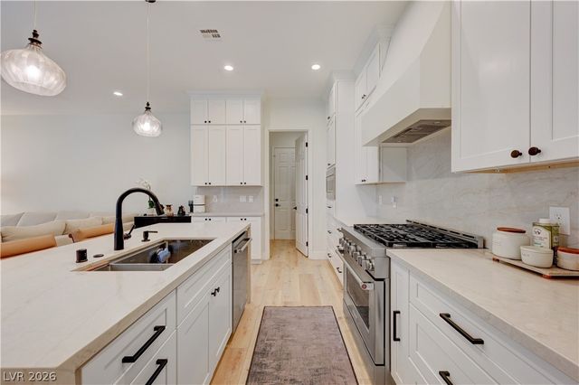 11337 Corsica Mist Avenue, Las Vegas, NV 89135