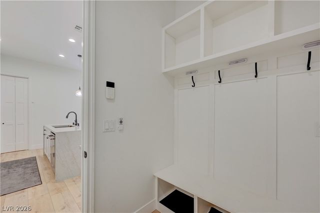 11337 Corsica Mist Avenue, Las Vegas, NV 89135