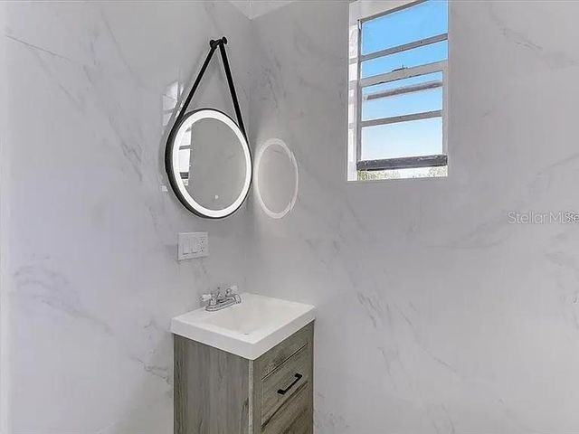 1862 6TH STREET, Sarasota, FL 34236