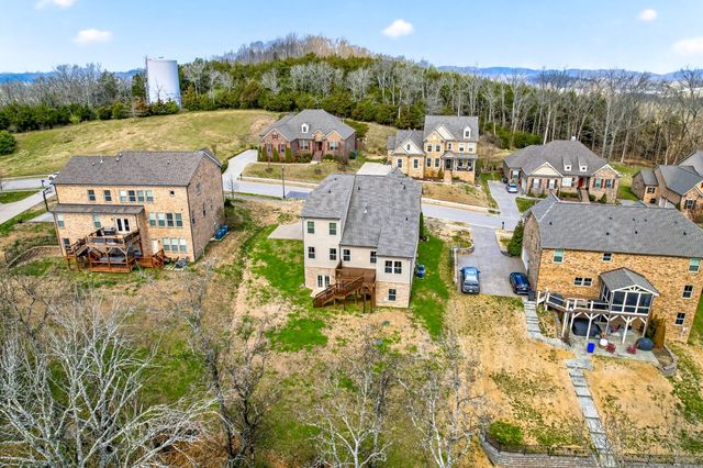 6794 Falls Ridge Ln, College Grove, TN 37046