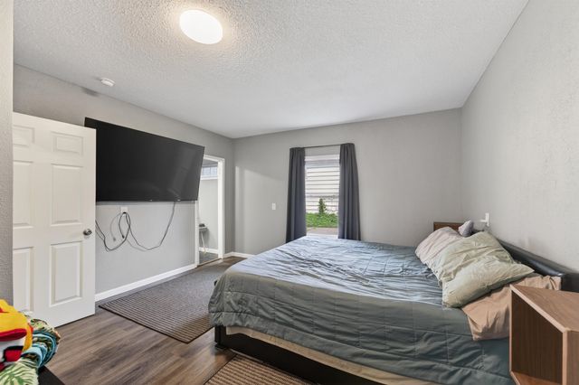 1606 Edgemoor St, El Dorado, KS 67042