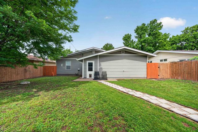 1606 Edgemoor St, El Dorado, KS 67042