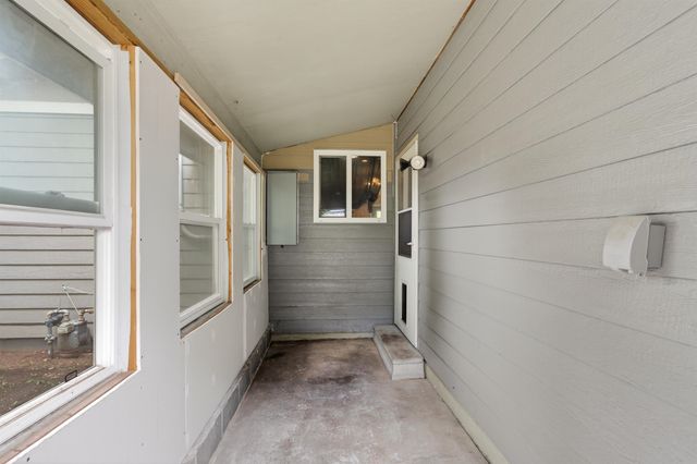 1606 Edgemoor St, El Dorado, KS 67042
