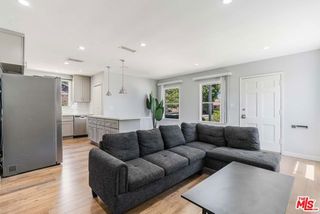 8459 Calvin Avenue, Northridge (los Angeles), CA 91324