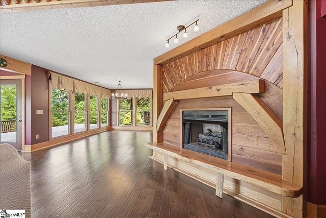 100 Brittany Way, Pickens, SC 29671