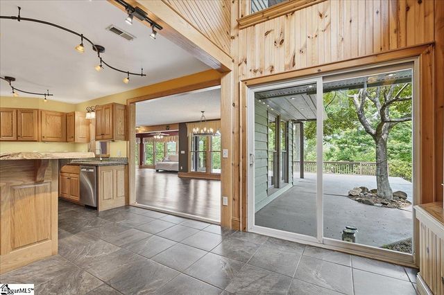 100 Brittany Way, Pickens, SC 29671