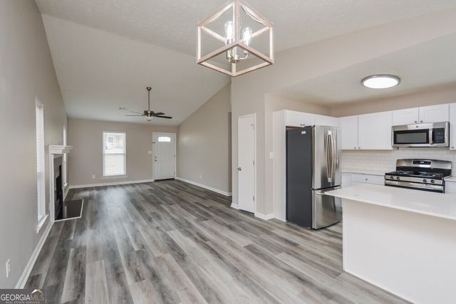 7943 Taylor Circle, Riverdale, GA 30274