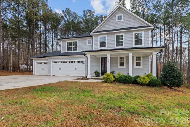3227 Cape Fox Court, Denver, NC 28037