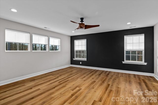 3227 Cape Fox Court, Denver, NC 28037