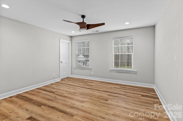 3227 Cape Fox Court, Denver, NC 28037