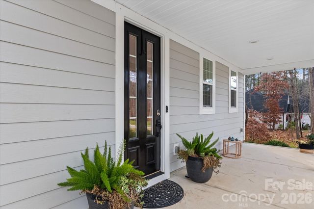 3227 Cape Fox Court, Denver, NC 28037