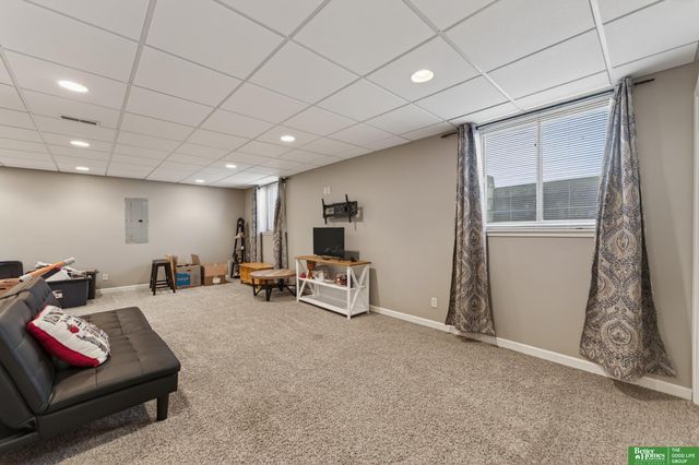 6218 S 171st Street, Omaha, NE 68135