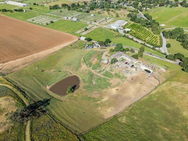 4180 Canada Road, Gilroy, CA 95020