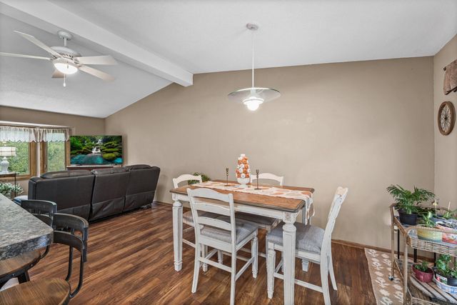 1142 Parkview Lane, Eagan, MN 55123
