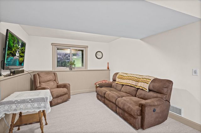 1142 Parkview Lane, Eagan, MN 55123