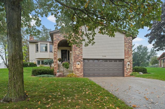 1142 Parkview Lane, Eagan, MN 55123