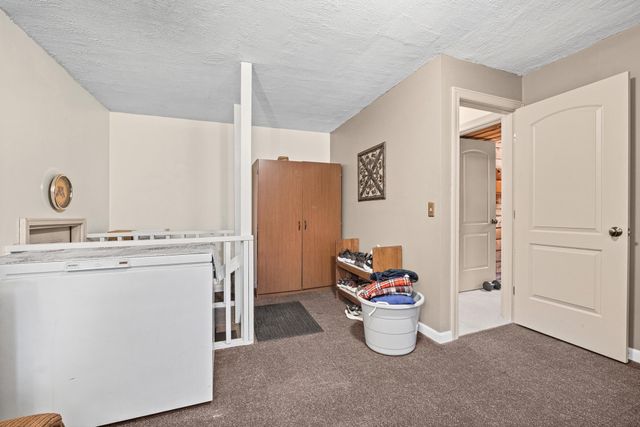 1142 Parkview Lane, Eagan, MN 55123