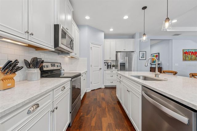 8011 RED ORCHARD COURT, Tampa, FL 33635