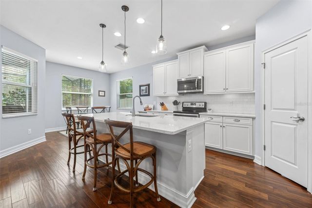 8011 RED ORCHARD COURT, Tampa, FL 33635