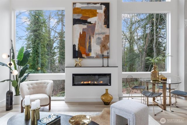 11905 89th Avenue NE, Kirkland, WA 98034