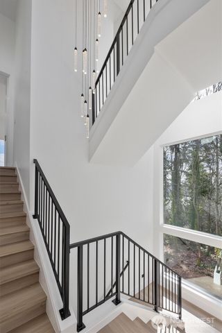 11905 89th Avenue NE, Kirkland, WA 98034