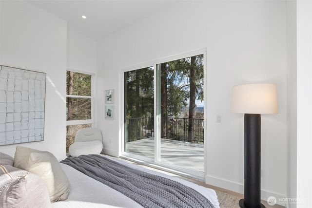 11905 89th Avenue NE, Kirkland, WA 98034