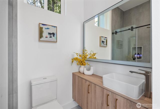 11905 89th Avenue NE, Kirkland, WA 98034