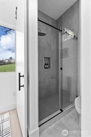 11905 89th Avenue NE, Kirkland, WA 98034