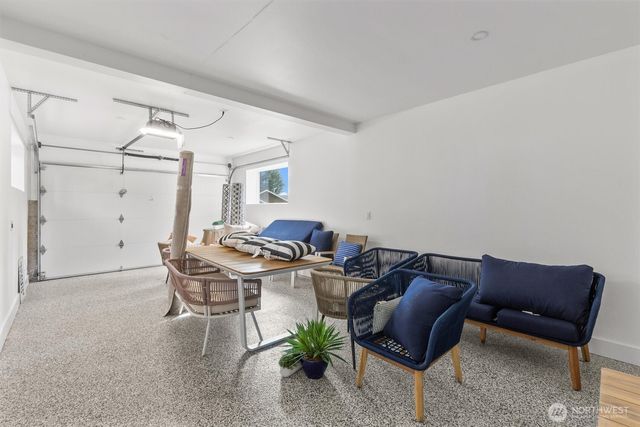 11905 89th Avenue NE, Kirkland, WA 98034