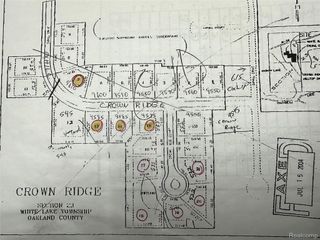 533 Crown Ridge Court, White Lake Charter Township, MI 48386