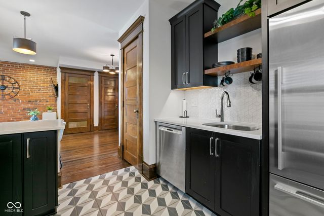 108 E Saint Clair Street E, Indianapolis, IN 46204