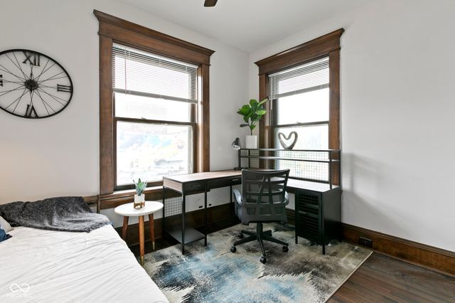 108 E Saint Clair Street E, Indianapolis, IN 46204