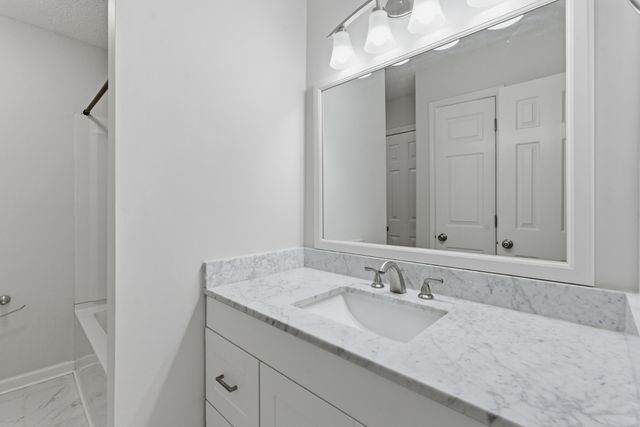 123 McMurray Cir, Nashville, TN 37211