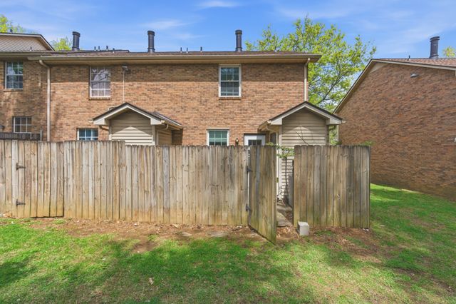 123 McMurray Cir, Nashville, TN 37211