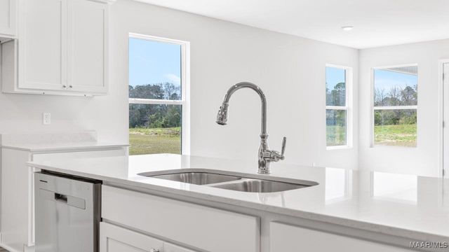 1011 Kelly Way, Prattville, AL 36066