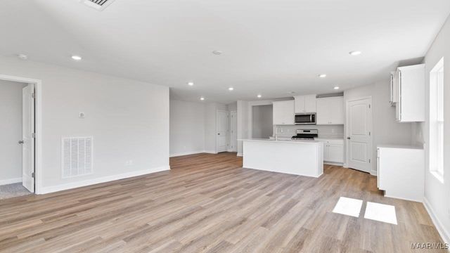 1011 Kelly Way, Prattville, AL 36066