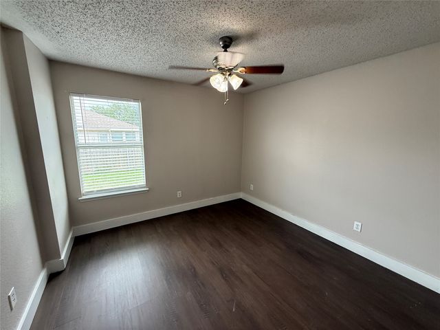 1100 Alexandria Drive, Forney, TX 75126
