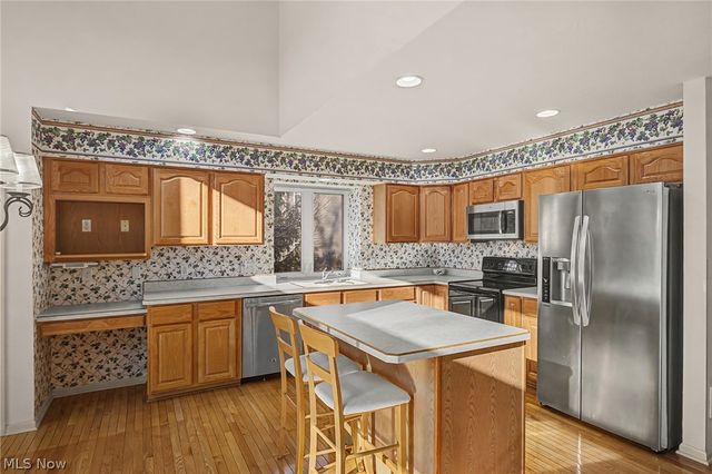 20067 Killians Grove, Strongsville, OH 44149