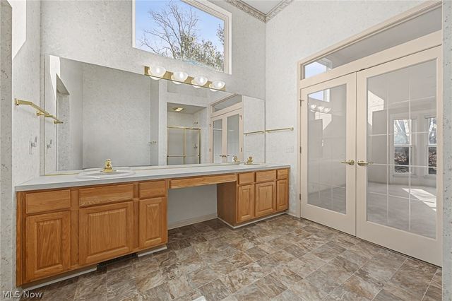 20067 Killians Grove, Strongsville, OH 44149